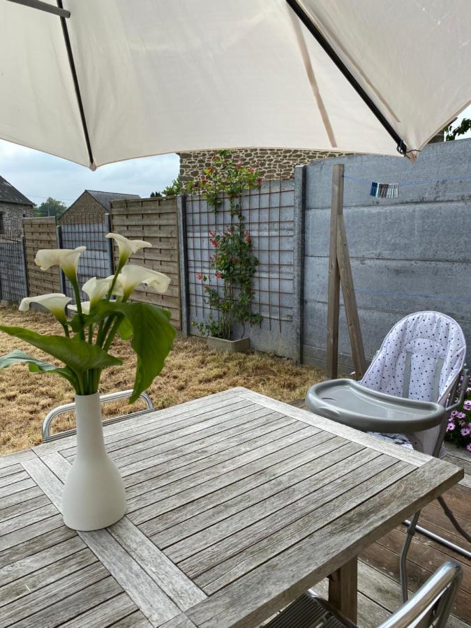 La Maison D'Aurelie Pleudihen-sur-Rance エクステリア 写真