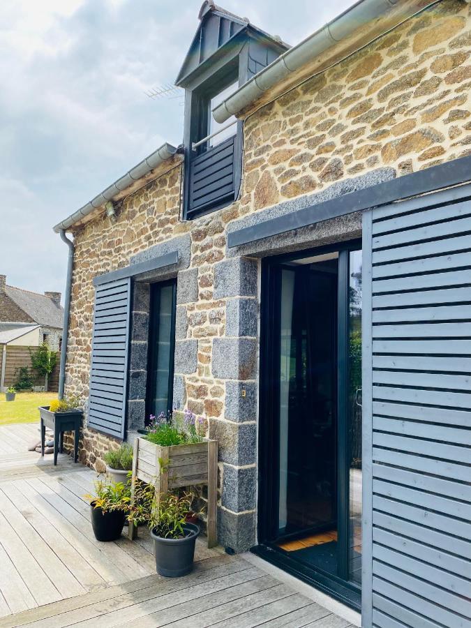La Maison D'Aurelie Pleudihen-sur-Rance エクステリア 写真